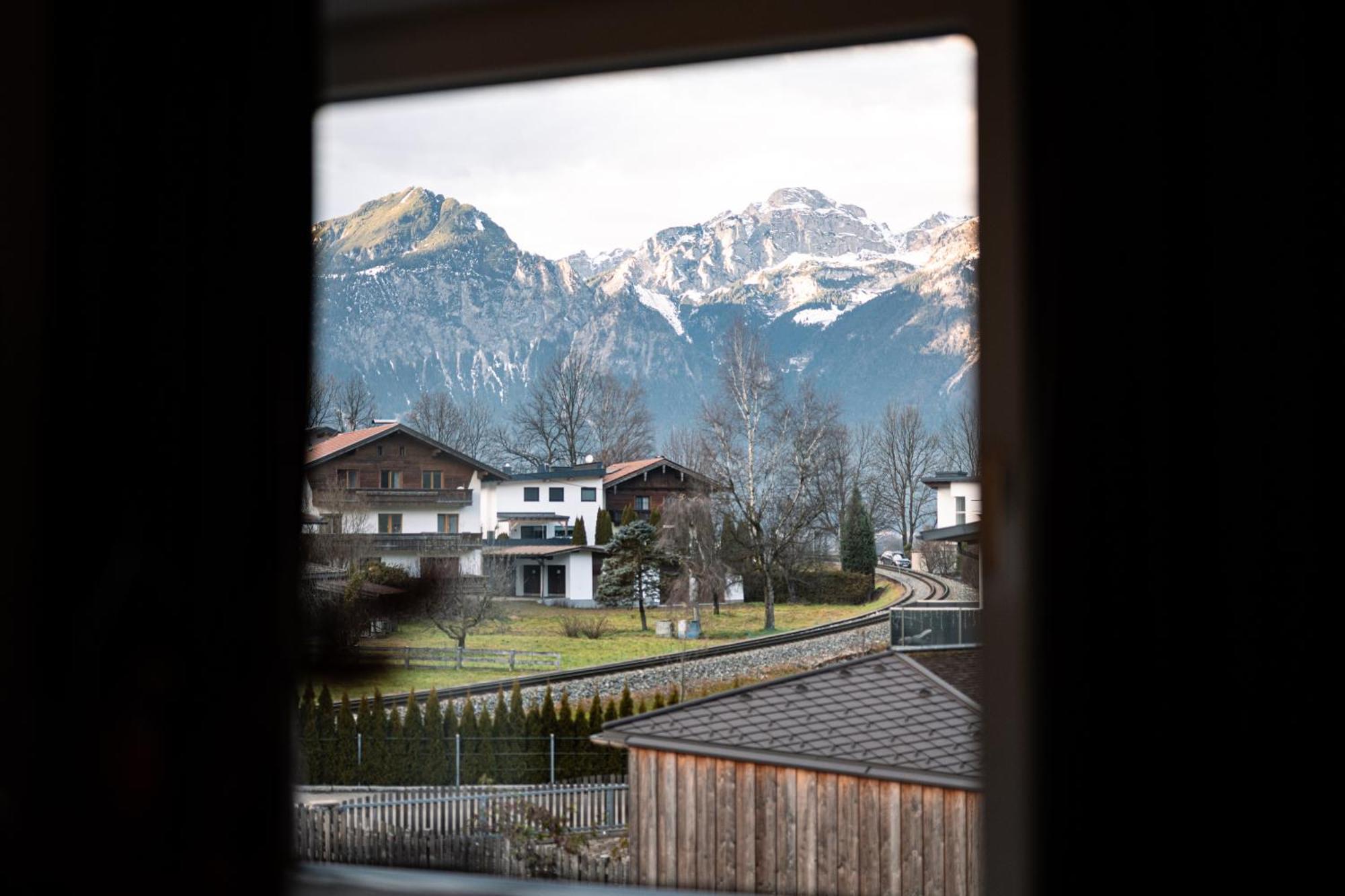 Lebe'Schlitters - Das Ferienapartmenthaus Im Zillertal Екстер'єр фото