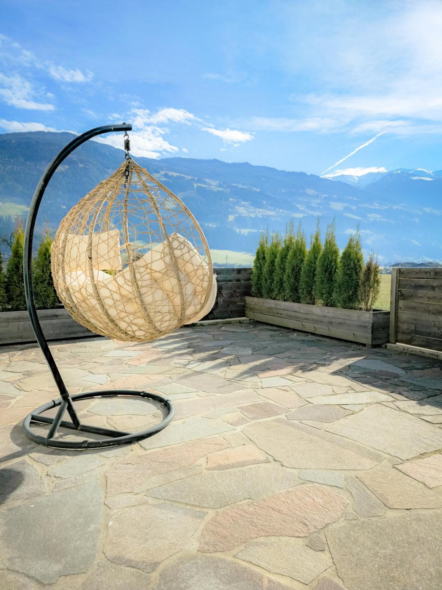 Lebe'Schlitters - Das Ferienapartmenthaus Im Zillertal Екстер'єр фото
