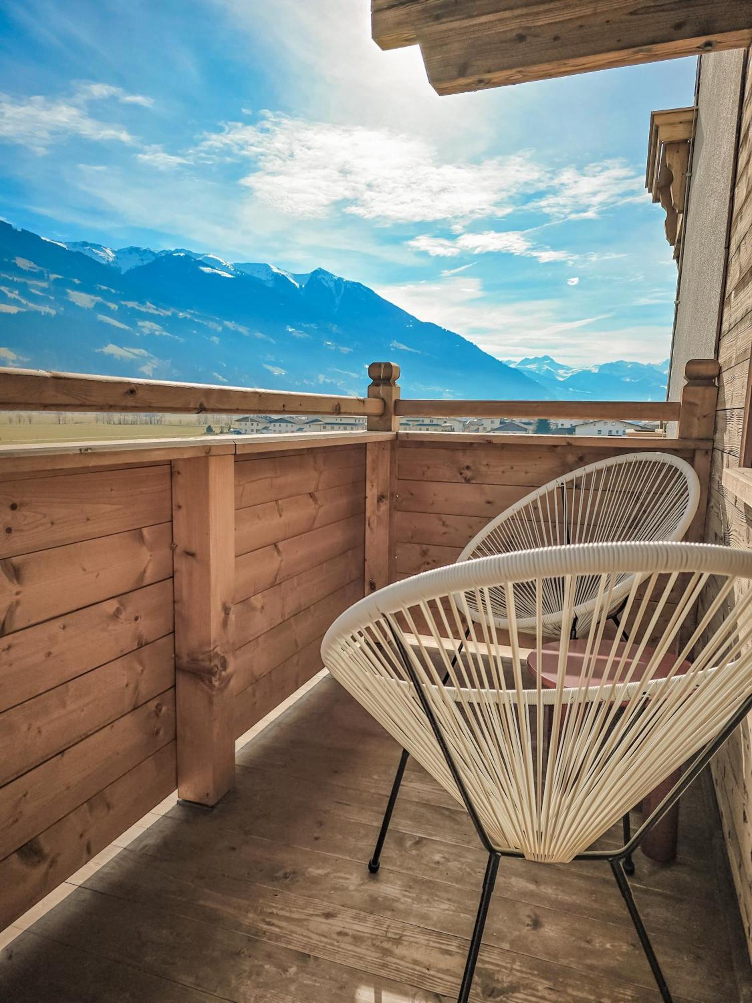 Lebe'Schlitters - Das Ferienapartmenthaus Im Zillertal Екстер'єр фото
